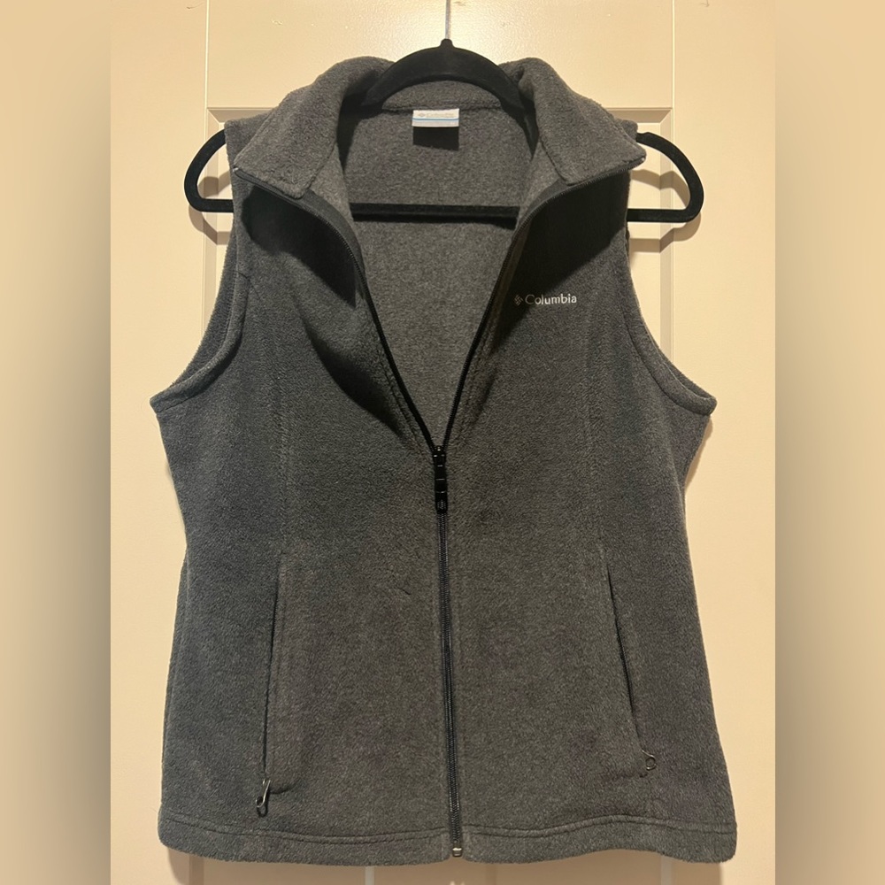 Columbia fleece vest